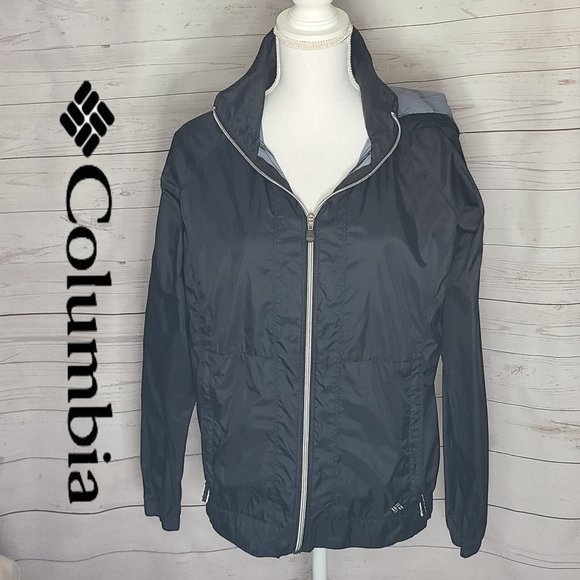 The North Face navy blue windbreaker jacket As seen